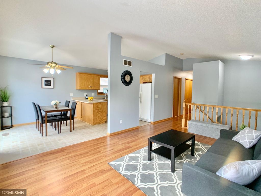 861 Desoto St, Saint Paul, MN 55130