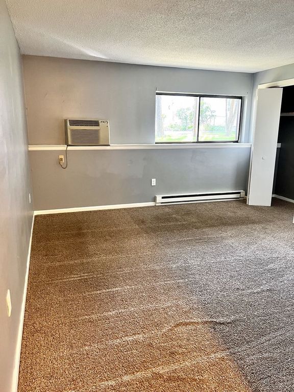 134 W Main St #4, Plainville, CT 06062