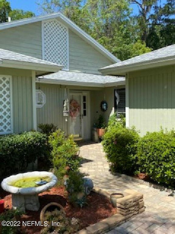 8244 LAKE WOODBOURNE DR W, Jacksonville, FL 32217