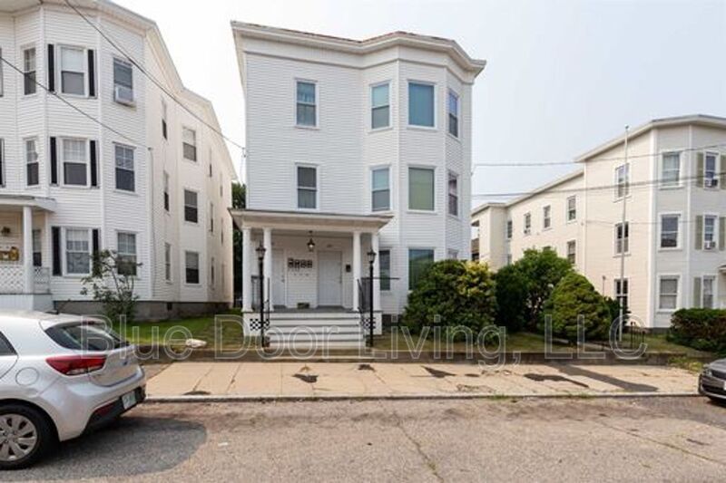 639 Harvard St #2B, Manchester, NH 03103