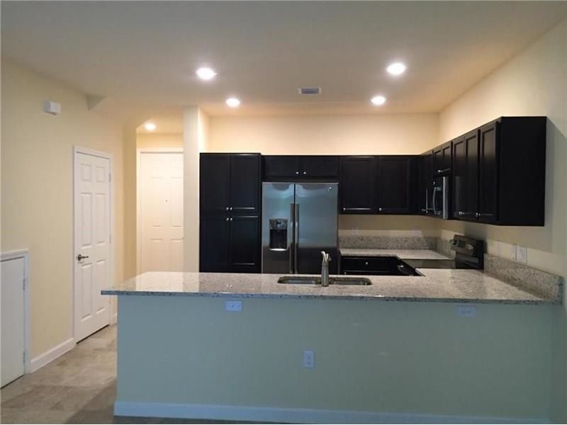 5985 NW 56th Pl, Tamarac, FL 33319