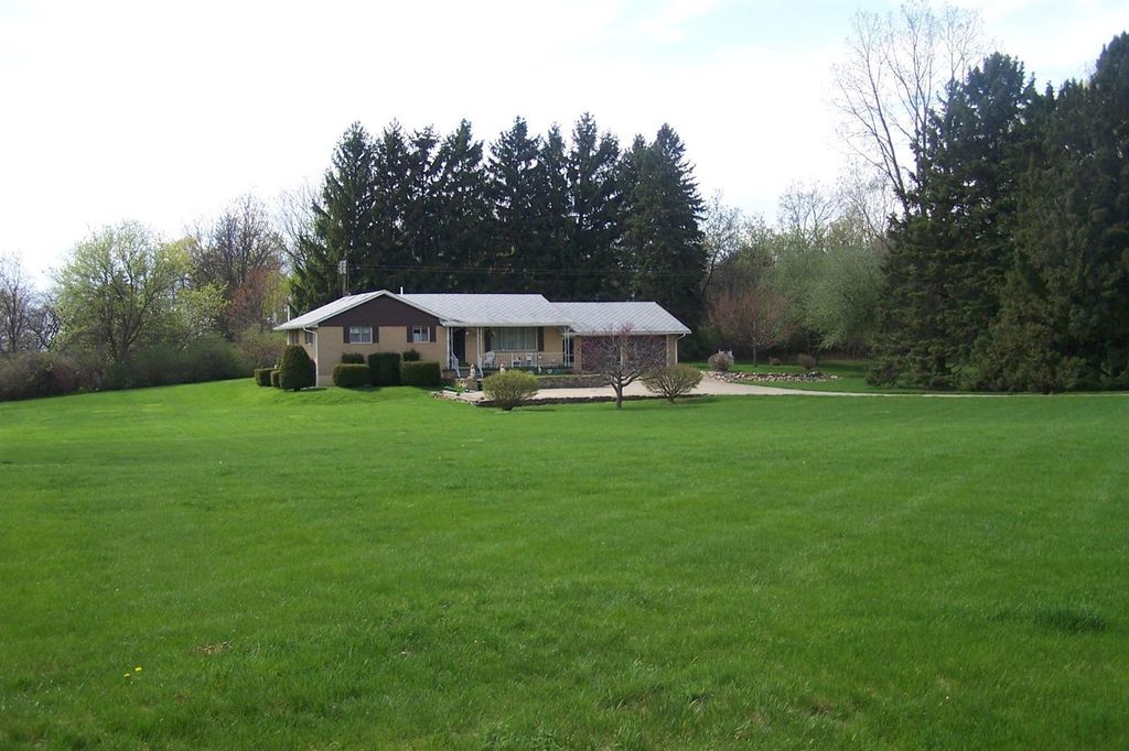 4430 S Reed Rd, Durand, MI 48429