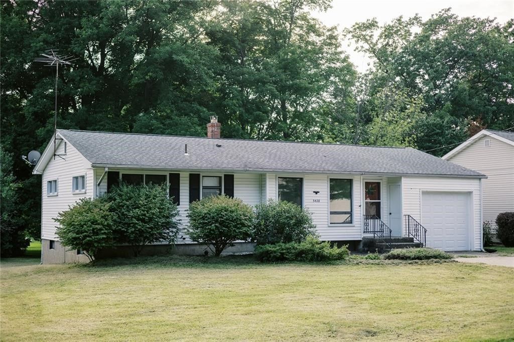 3428 Amherst Rd, Erie, PA 16506