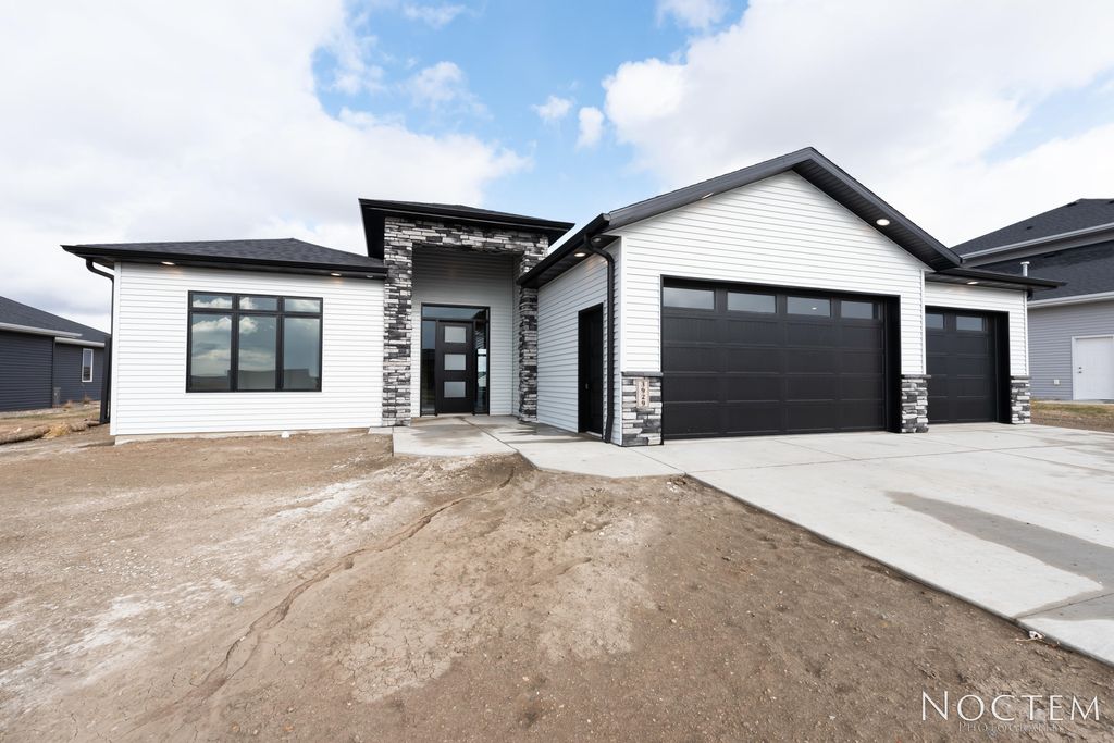 3929 Clairmont Rd, Bismarck, ND 58503 Trulia