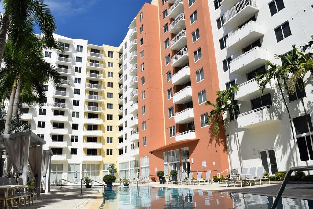 18800 NE 29th Ave #22, Miami, FL 33180