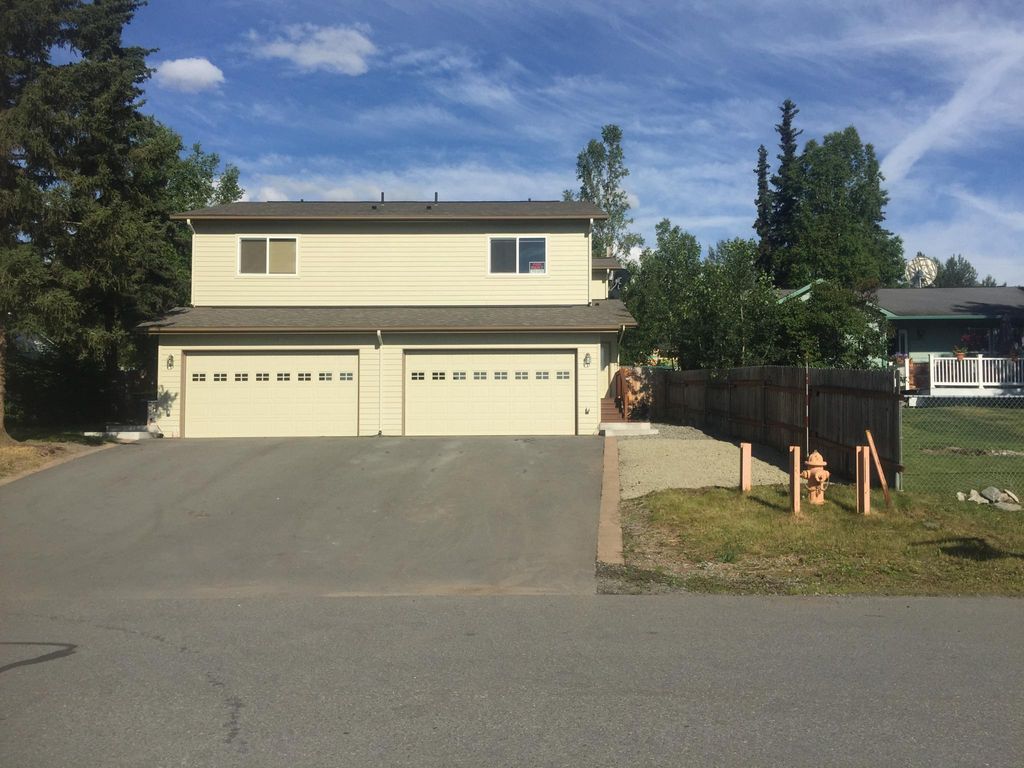 11443 Dawn St, Eagle River, AK 99577