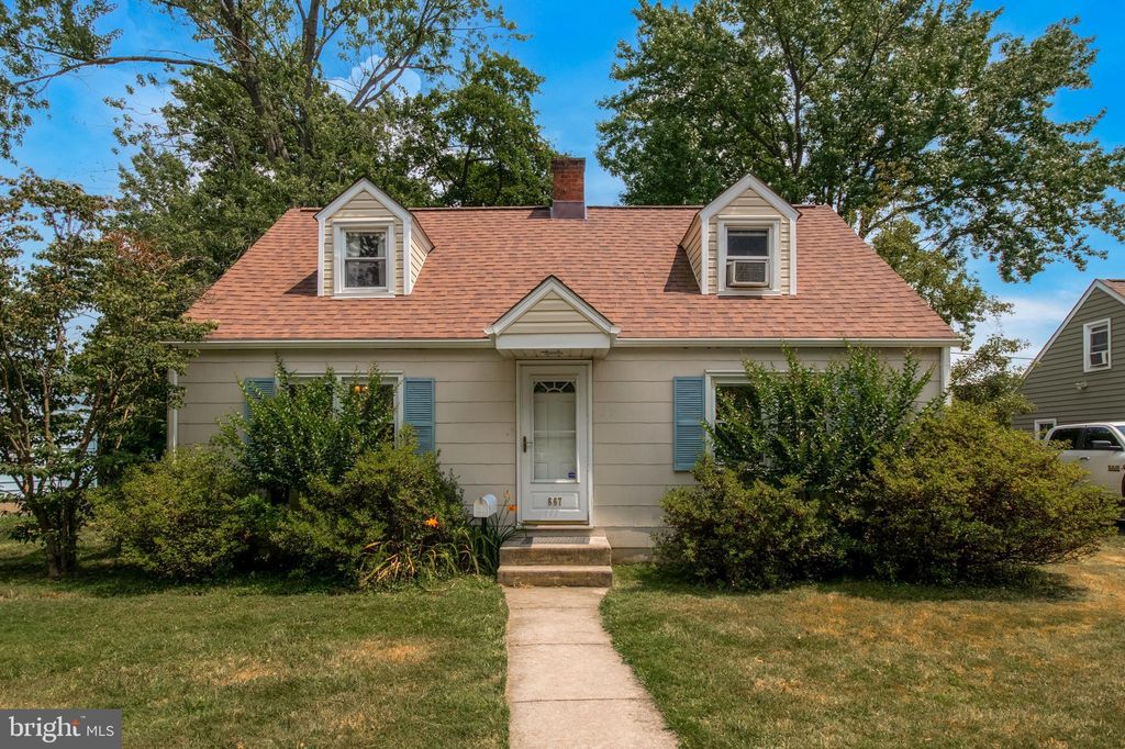 667 Hillcrest Ave, Morrisville, PA 19067 SingleFamily Home for Sale