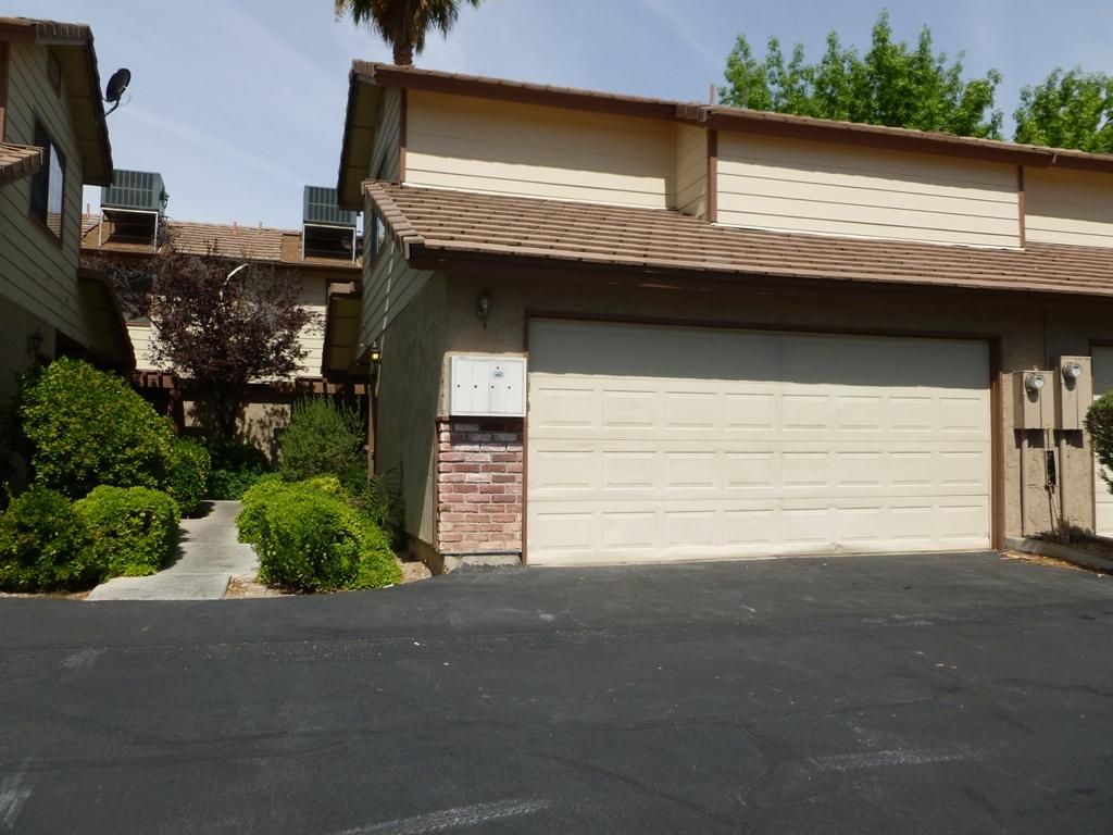 3451 Nightflower Ln, Las Vegas, NV 89121