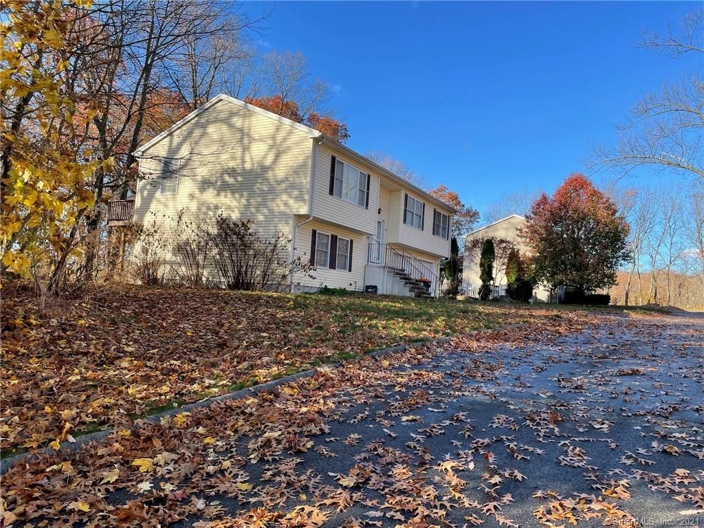 106 Woodland St, Meriden, CT 06451