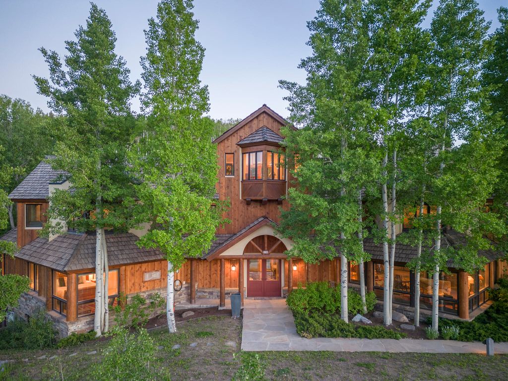 130 Russell Dr, Mountain Village, CO 81435