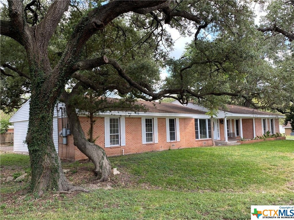 710 W Pearl St, Goliad, TX 77963 Trulia