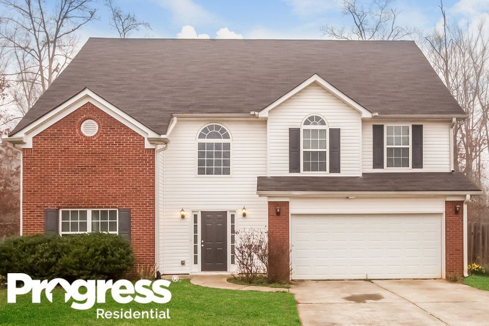 10900 Hondal Ct, Hampton, GA 30228