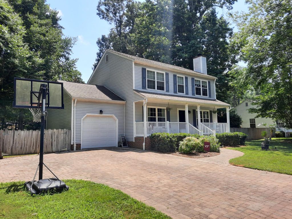 2905 Richard Buck S, Williamsburg, VA 23185