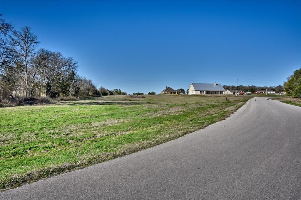 355 Carey Dr, Brenham, TX 77833 Trulia