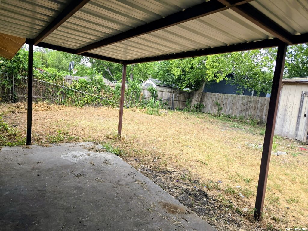 Photo 5 of 