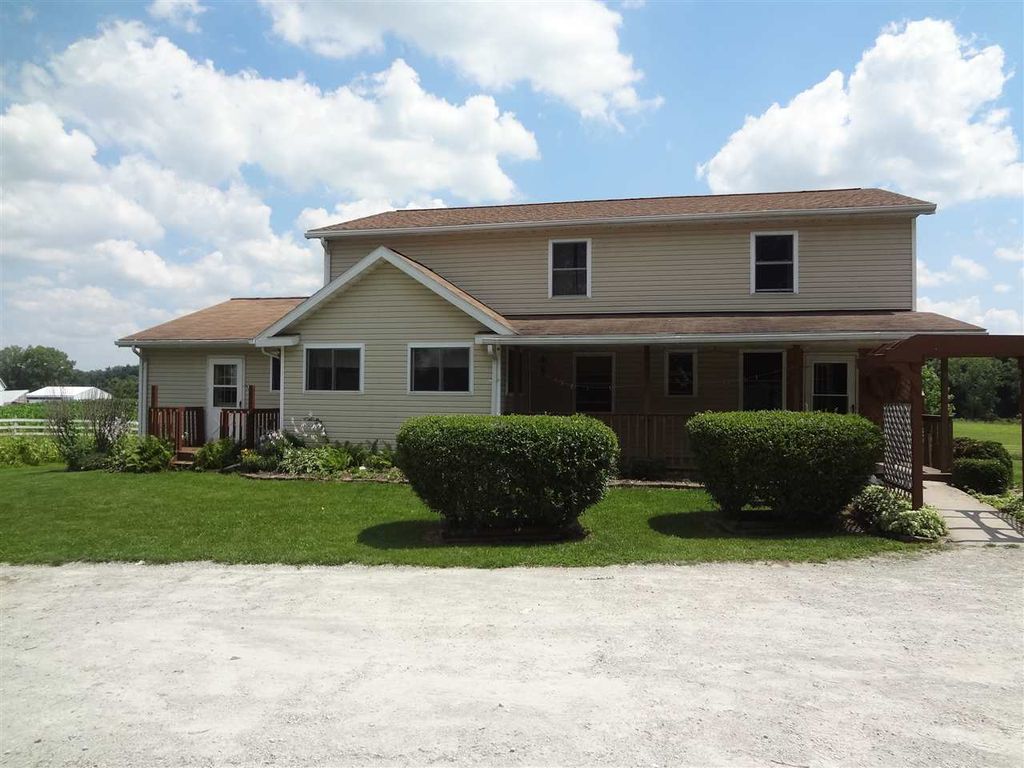 1063 E 1500 N, Akron, IN 46910