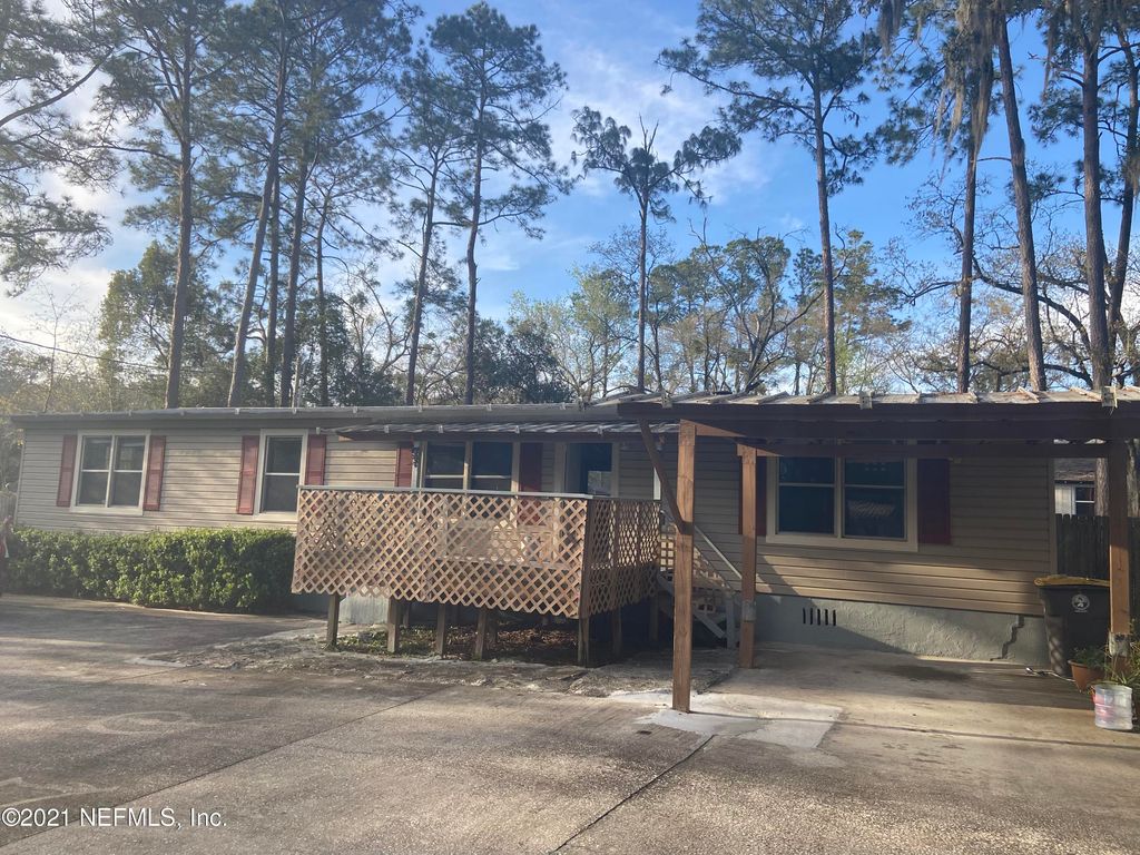 8645 Osteen St, Jacksonville, FL 32210