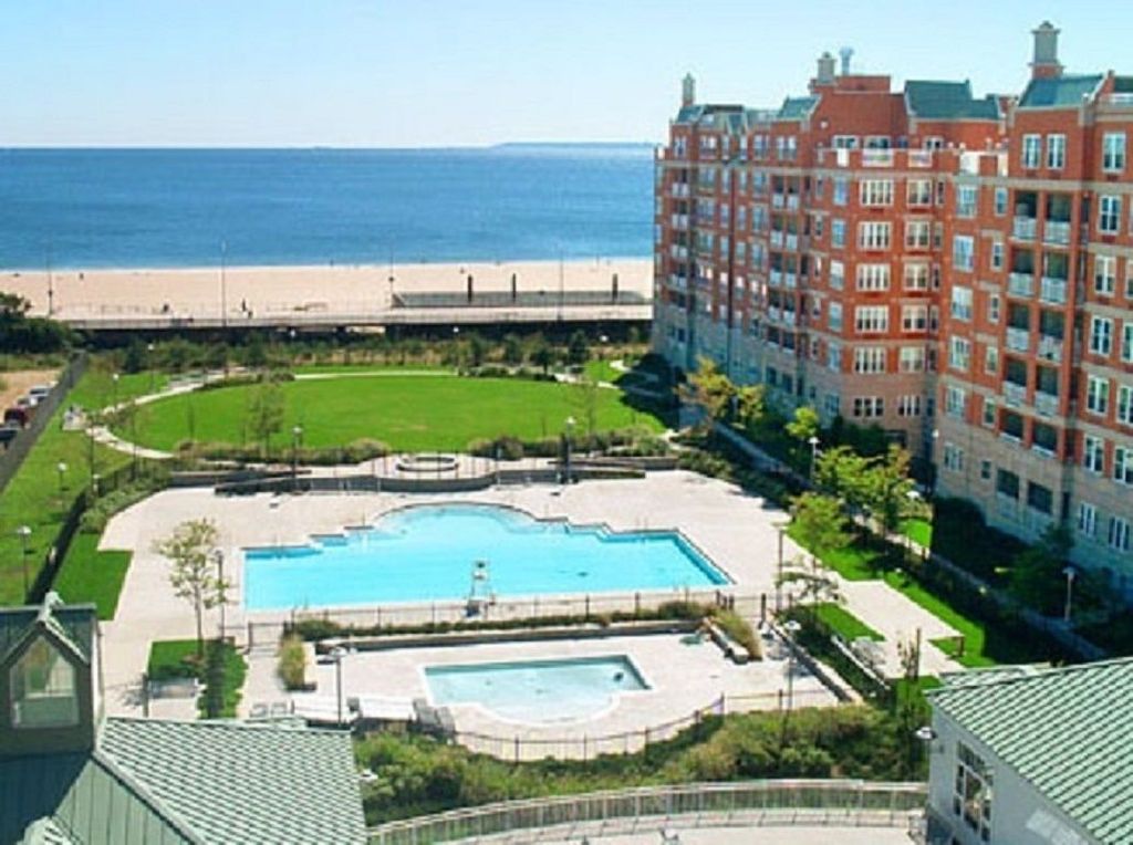 Condo For Sale In Brooklyn