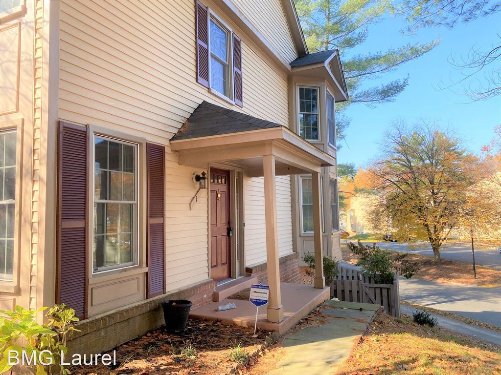 1 Strath Haven Ct, Montgomery Village, MD 20886