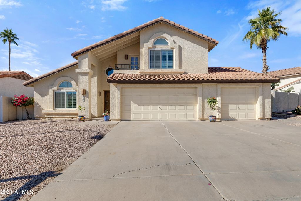 4102 E Cholla Canyon Dr, Phoenix, AZ 85044