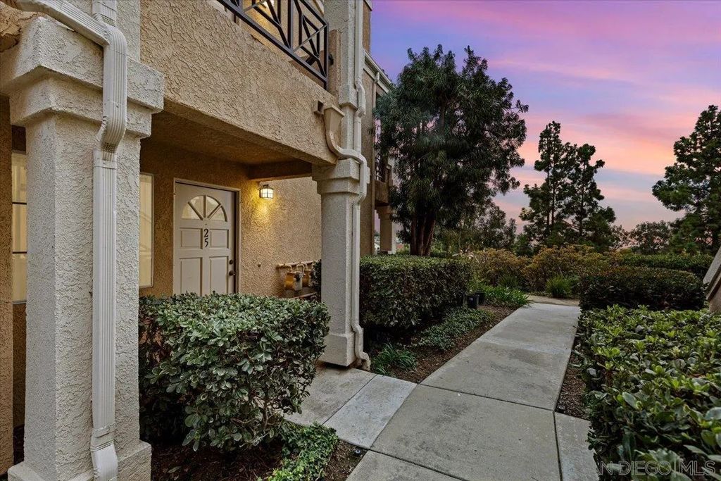 7001 Ballena Way #25, Carlsbad, CA 92009