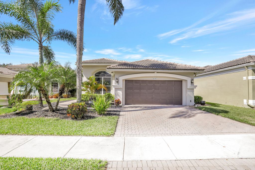 5830 NW 126th Ter, Coral Springs, FL 33076
