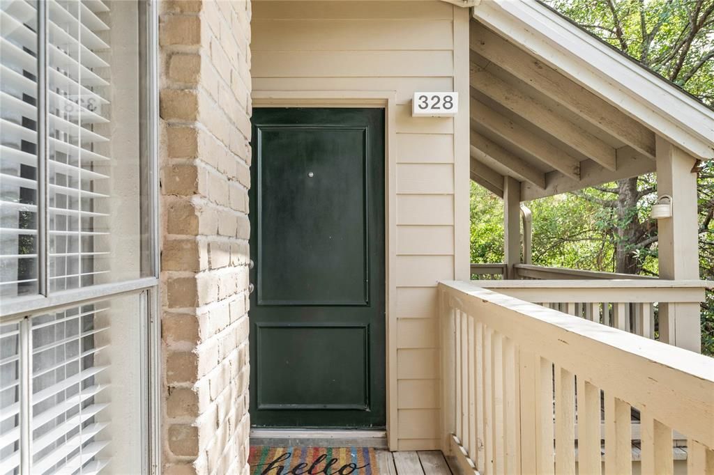 2100 Tanglewilde St #328, Houston, TX 77063