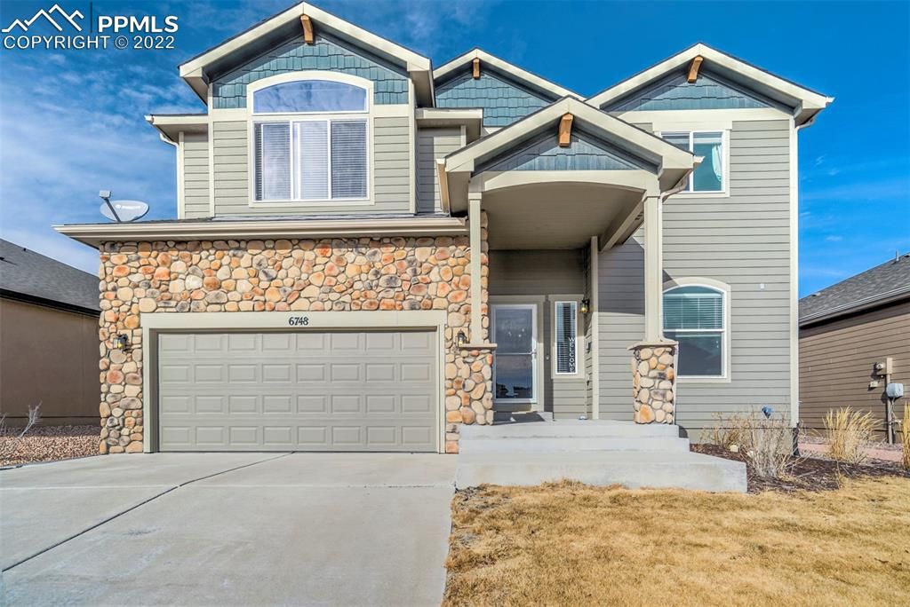 6748 Black Saddle Dr, Colorado Springs, CO 80924
