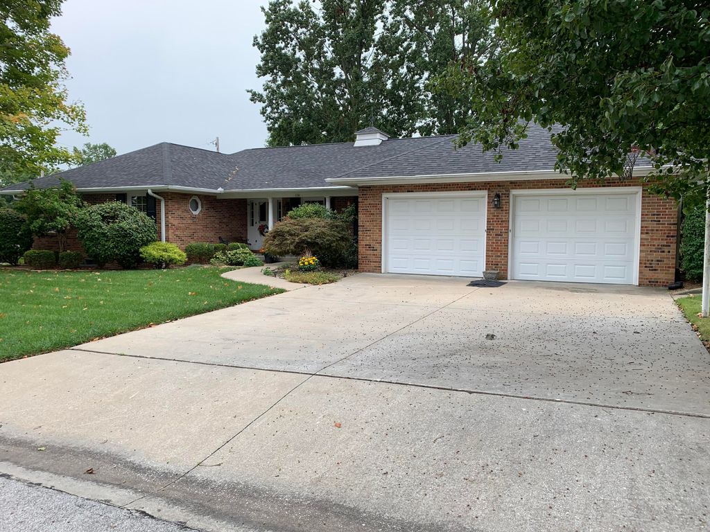 114 E Mission St, Marshall, MO 65340 Trulia