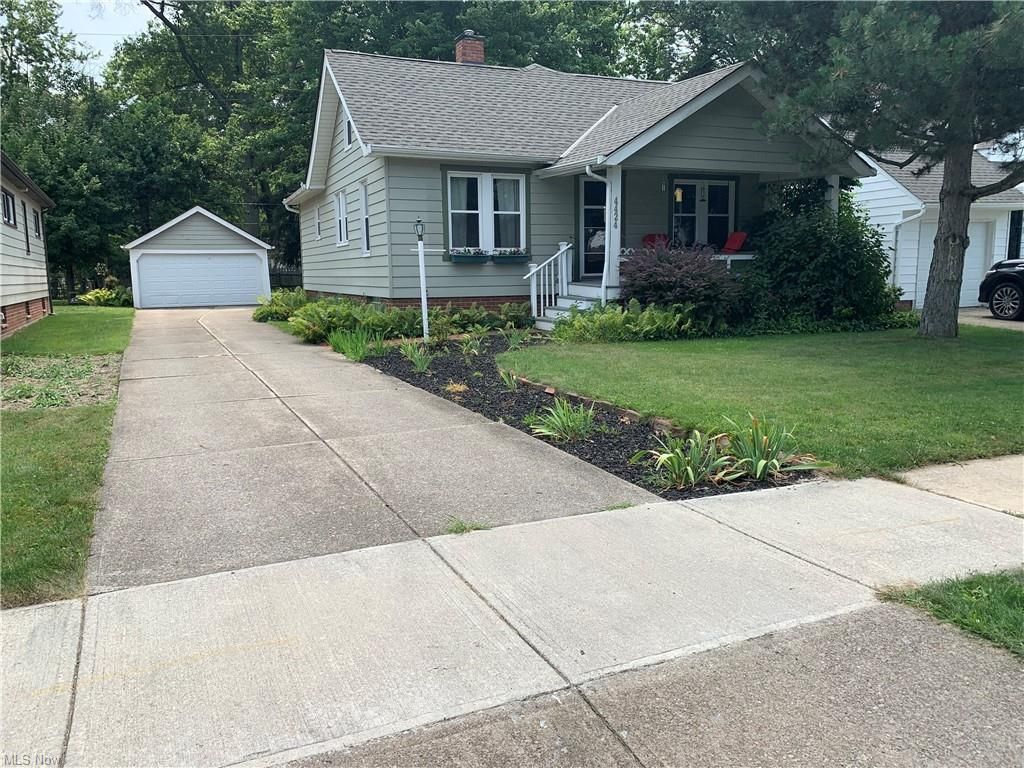 4424 Adrian Rd, South Euclid, OH 44121