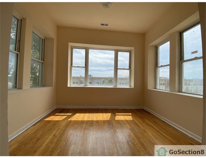 4012 W Grenshaw St #3, Chicago, IL 60624
