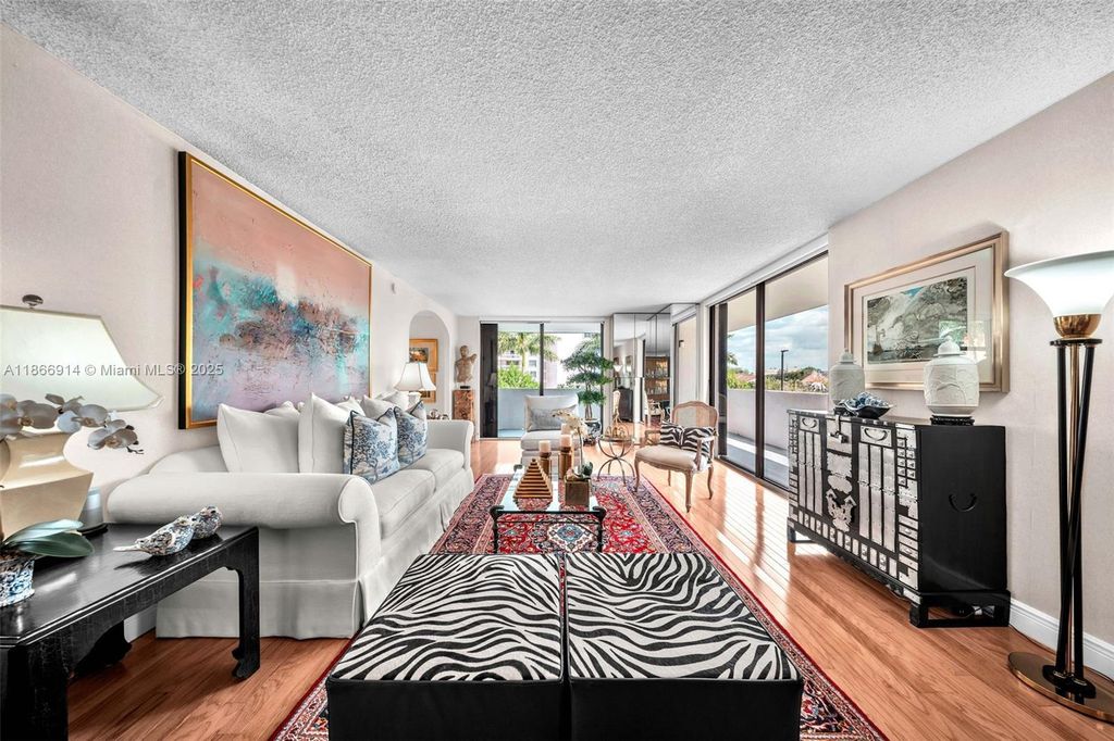 600 Biltmore Way #201, Coral Gables, FL 33134