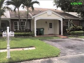 14613 SW 143 Place Cir, Miami, FL 33186