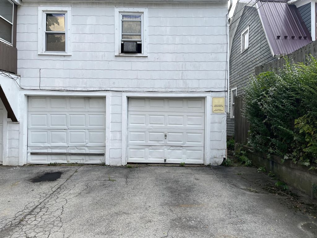 47 Waterman Street Garage Right Lockport, NY Trulia