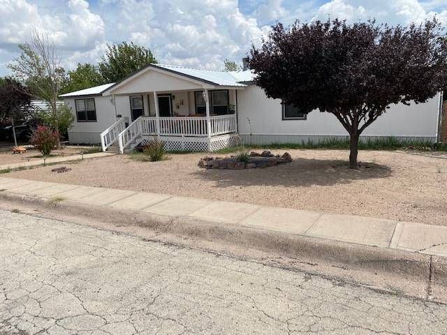 104 E 2nd St, Marfa, TX 79843
