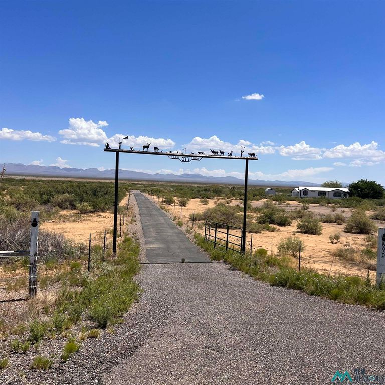 690 Upham Rd, Truth Or Consequences, NM 87901 MLS 20234346 Trulia