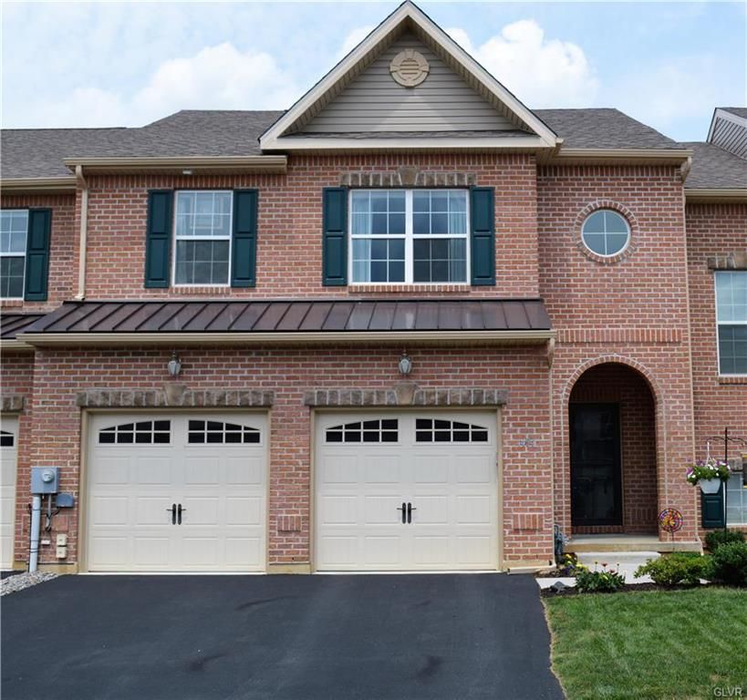 4494 Cottonwood Dr, Nazareth, PA 18064