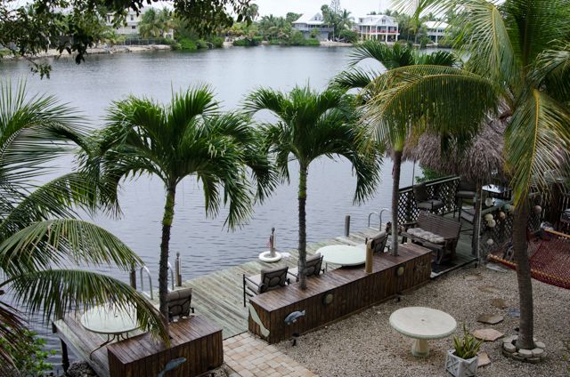 74 N Bounty Ln, Key Largo, FL 33037