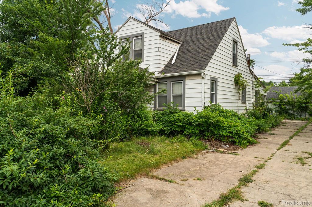 28204 Van Born Rd, Westland, MI 48186