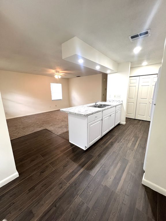 37812 15th Ave #37812, Zephyrhills, FL 33542