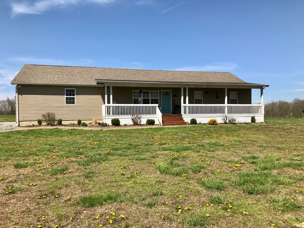 4700 E Dubois Rd, Waltonville, IL 62894 Trulia