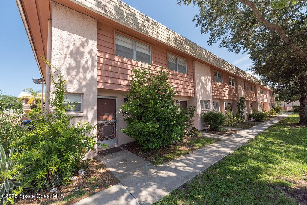 2511 Country Club Dr #118, Titusville, FL 32780