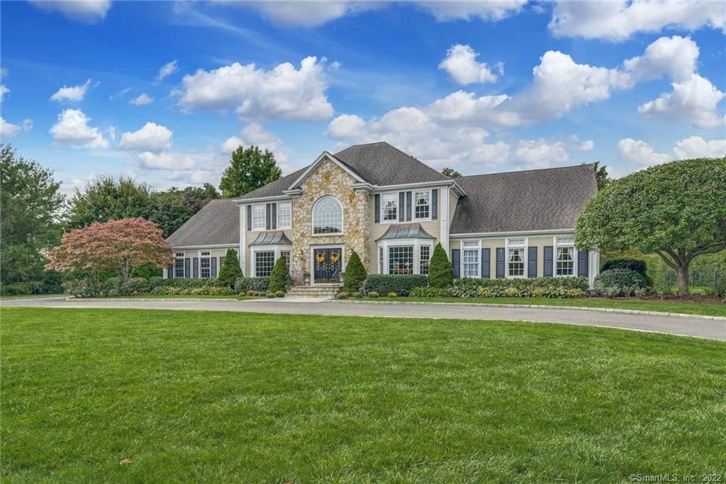 29 North Meadows Lane, Stamford, CT 06903