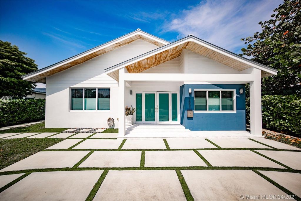 7552 Cutlass Ave, Miami Beach, FL 33141
