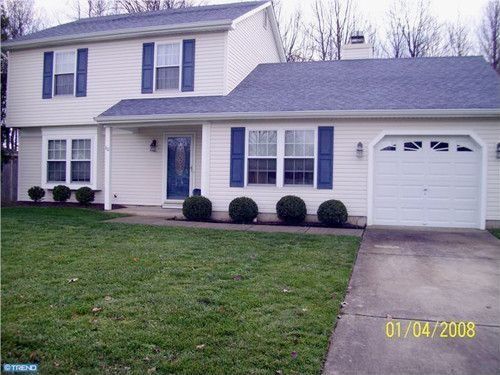60 Longhurst Rd, Marlton, NJ 08053