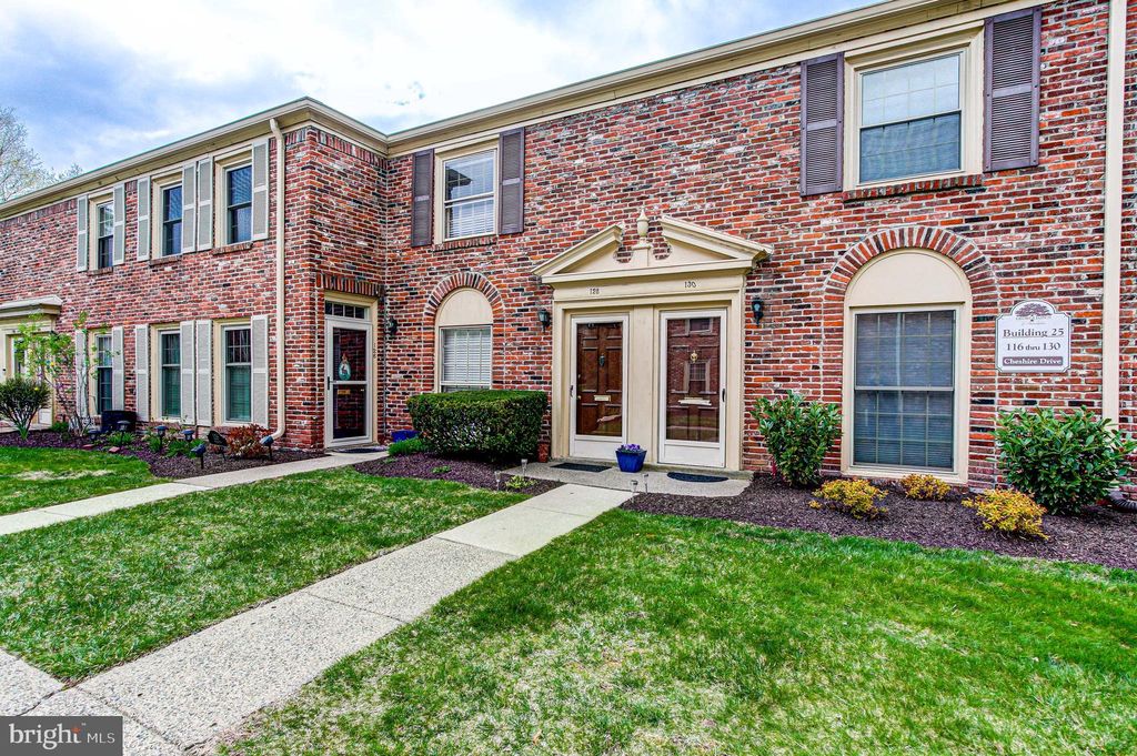 128 Cheshire Dr, Penllyn, PA 19422