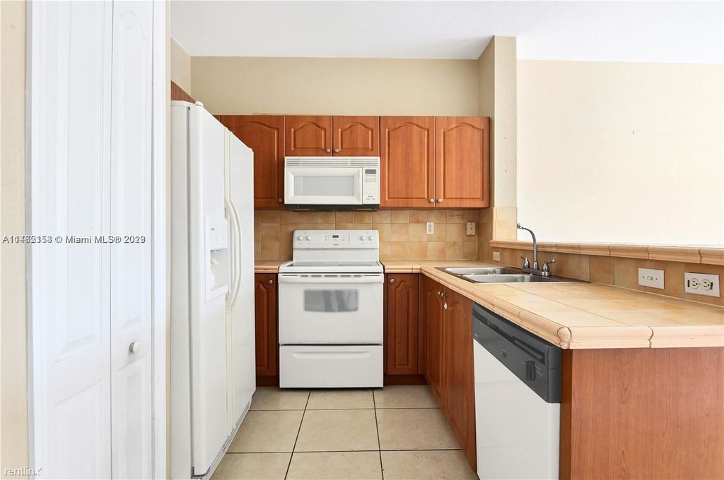 Kitchen Hialeah Florida Matttroy