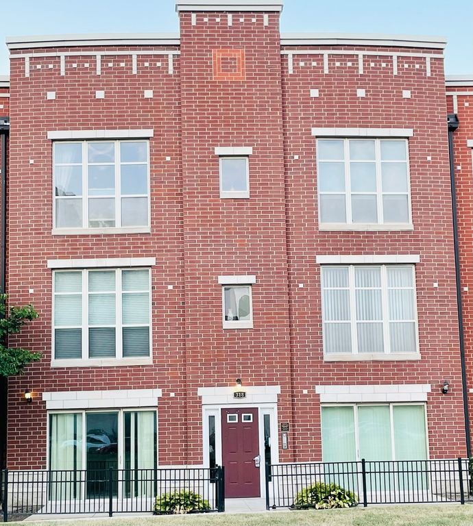 318 E 25th Pl #3E, Chicago, IL 60616
