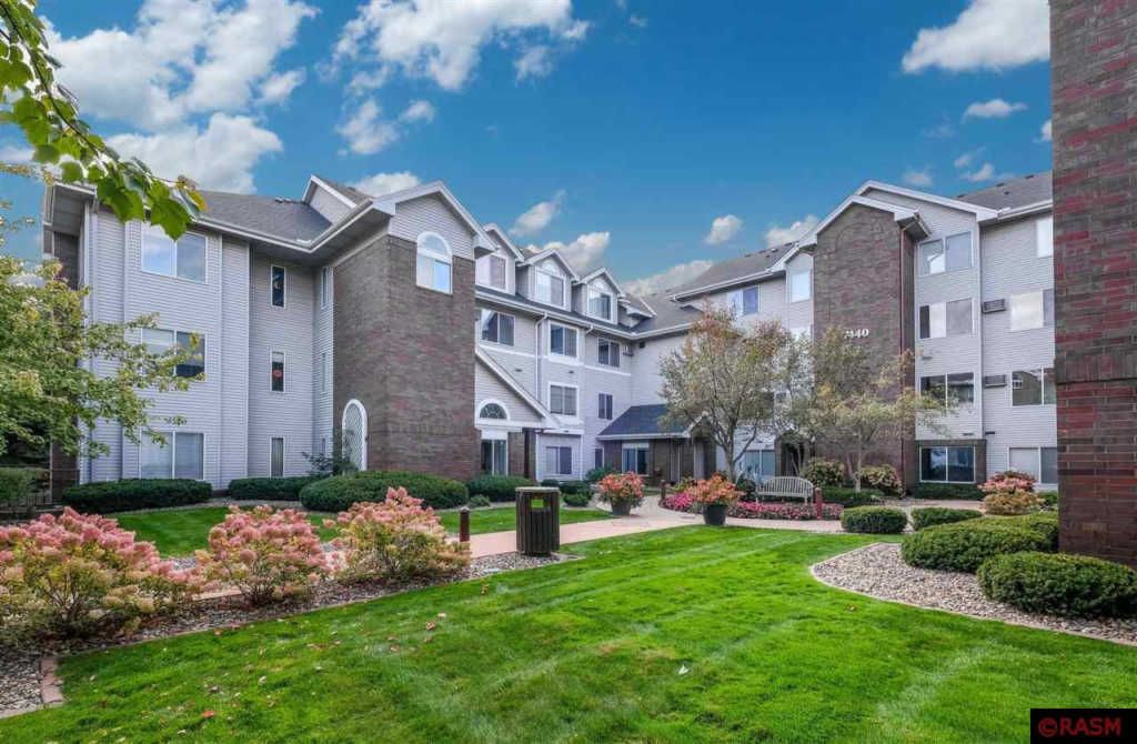 7440 Edinborough Way 4112, Edina, MN 55435 2 Bed, 1 Bath Condo MLS