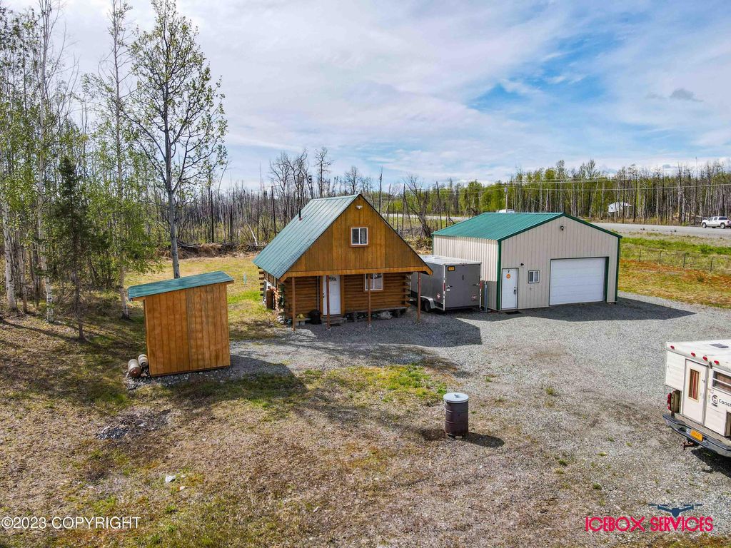 60827 S  Parks Hwy, Willow, AK 99688
